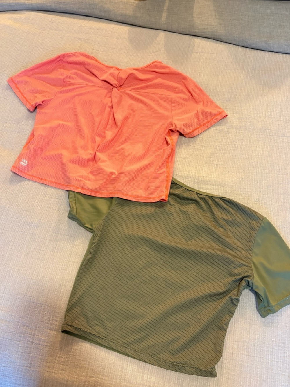 Athletic Crop Tops - Picture 3 of 3